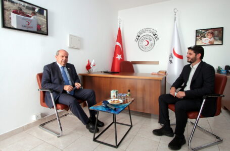 Başbakan Ersin Tatar Türk Kızılayı Delegasyon Başkanlığı’nı ziyaret etti.  B
