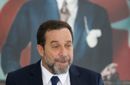 DENKTAŞ’TAN BELEDİYE EMEKÇİLERİ SENDİKASI’NA ZİYARET…
