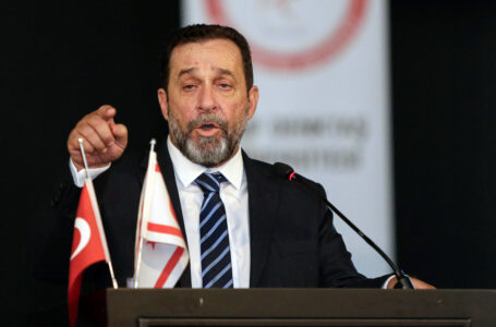 DENKTAŞ: “RUM LİDER, KIBRISLI TÜRKLERİ GÖRMEZDEN GELME ANLAYIŞINI SÜRDÜRÜYOR”