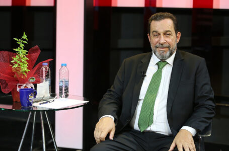 DENKTAŞ: “RUMLAR FEDERASYONU TAVİZ OLARAK GÖRÜYOR”