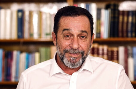 DENKTAŞ, GENÇLERE SESLENDİ…
