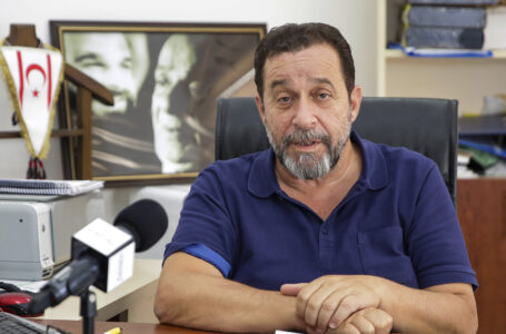 DENKTAŞ, YSK’YA ÖNERİ YAPTI “YAŞLI İNSANLARIN DIŞARIDA OY KULLANMASI SAĞLANABİLİR”