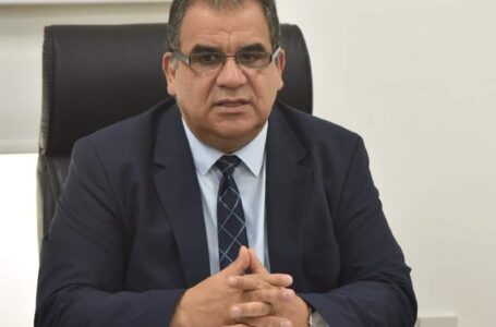 Lefkoşa’da Sosyal Sigortalar Dairesi’nde bir çalışanın PCR testinin düşük pozitif