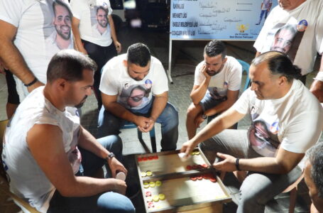 ZARLAR; MERHUM HÜSEYİN M. ÇAKIRLI ANISINA ATILDI 19-20 HAZİRAN’DA GERÇEKLEŞEN TAVLA TURNUVASINA 84 KİŞİ KATILDI TURNUVA İSKELE BELEDİYESİ’NİN ANA SPONSORLUĞUNDA GERÇEKLEŞTİRİLDİ