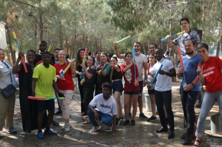 UKÜ’lü öğrenciler su savaşları etkinliğiyle yaza merhaba dedi