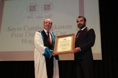 Cumhurbaşkanı Ersin Tatar, Fırat Üniversitesi’nde “Geçmişten Günümüze Kıbrıs Türkü’nün Mücadelesi” konulu konferans verdi