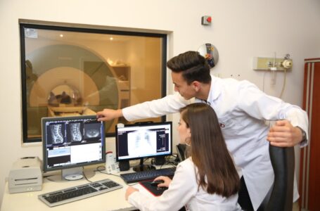 UKÜ Tıp Fakültesi geleceğin doktorlarını bekliyor