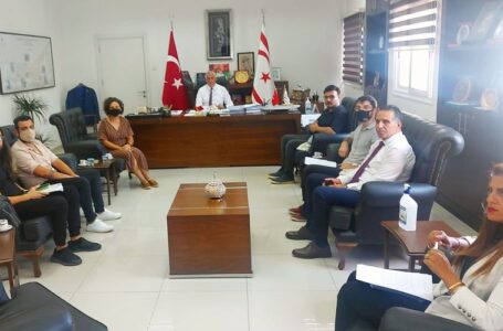 Milli Eğitim ve Kültür Bakanı Amcaoğlu, Kuir Kıbrıs Derneği temsilcilerini kabul etti