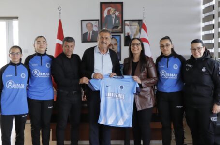 KKTC MAĞUSA SPOR AKADEMİSİ DERNEĞİ’NDEN BAŞKAN Dr SÜLEYMAN ULUÇAY’A ZİYARET