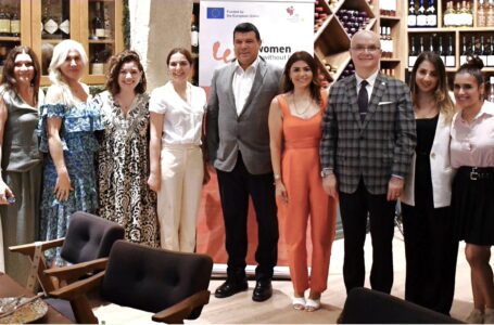 DAÜ ÖĞRENCİLERİ GEEK GIRL DINNER YEMEĞİNDE ROL MODELLERLE BULUŞTU