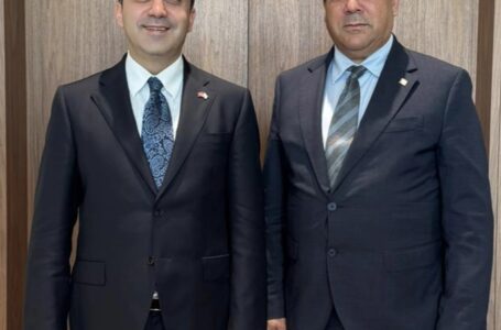 DAÜ REKTÖRÜ PROF. DR. HASAN KILIÇ, YURTDIŞI TÜRKLER VE AKRABA TOPLULUKLAR BAŞKANI ABDULHADİ TURUS İLE BİR ARAYA GELDİ
