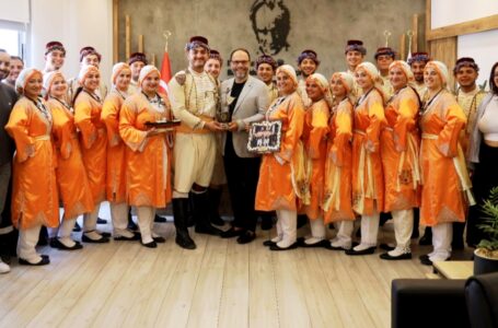 Halk DANSLARI TOPLULUĞU’NDAN, SADIKOĞLU’NA TEŞEKKÜR ZİYARETİ