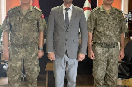 KOMUTANLARDAN KAYMAKAM MUSTAFA YAVER’E ZİYARET
